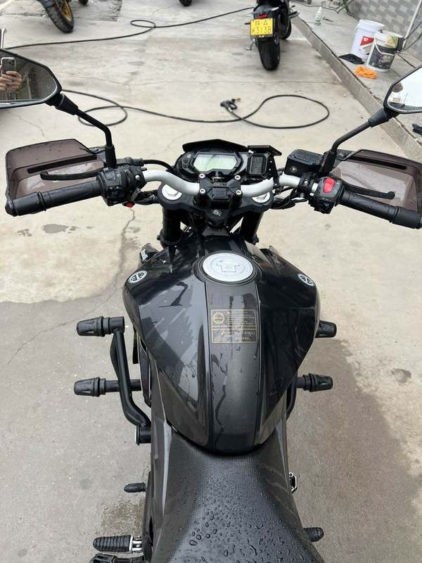 二手贝纳利红宝龙 TNT150i