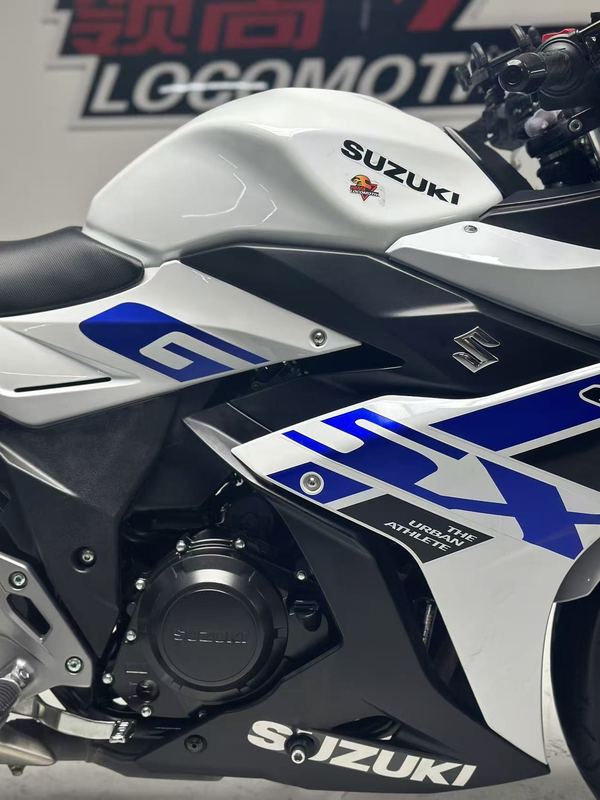 二手豪爵铃木GSX250R