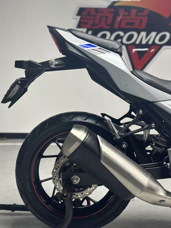 二手豪爵铃木GSX250R
