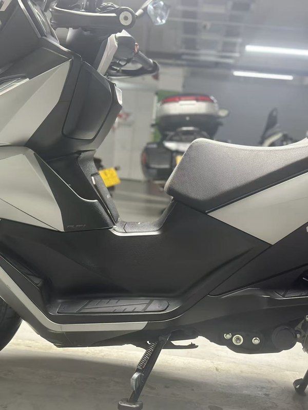 二手无极SR250GT