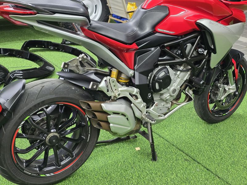二手奥古斯塔Turismo Veloce 800