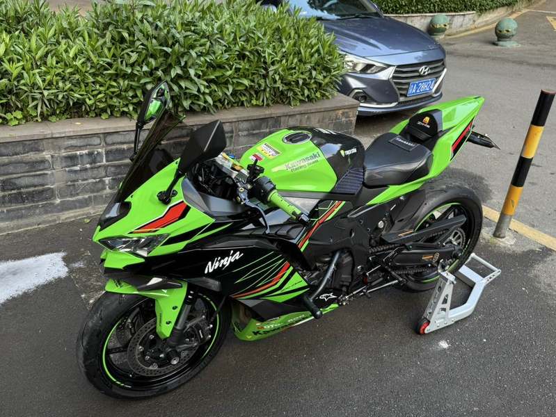 二手川崎ZX-4R