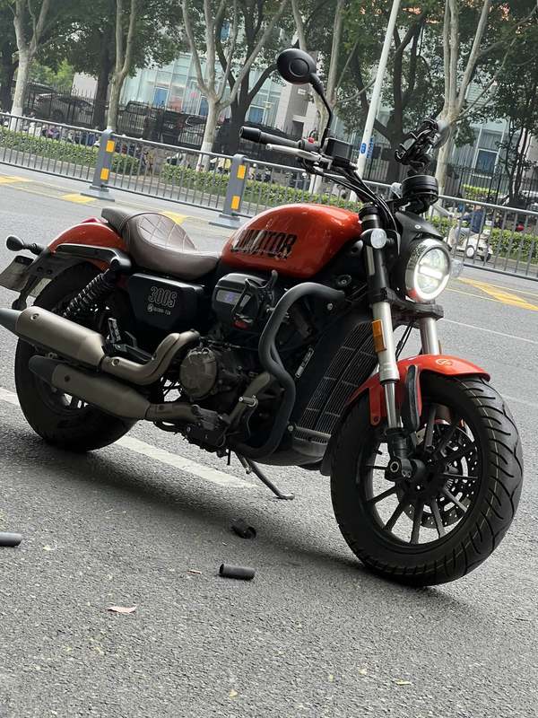 二手QJMOTOR闪300