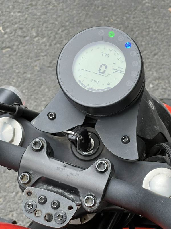 二手QJMOTOR闪300