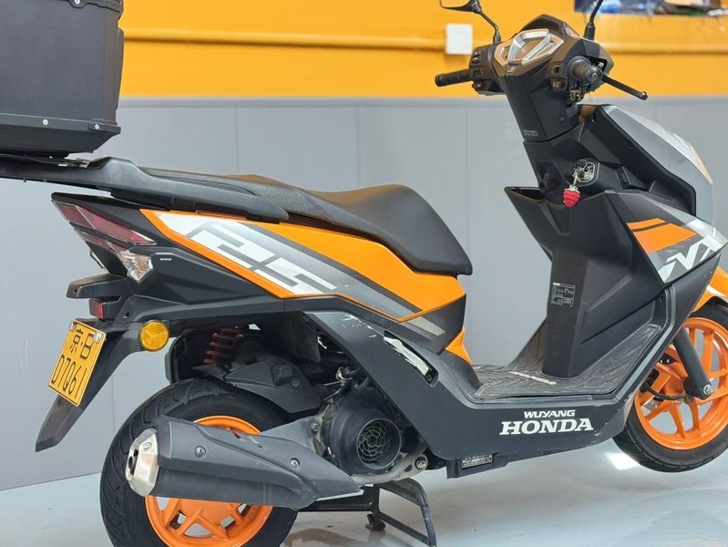 二手五羊本田NX125