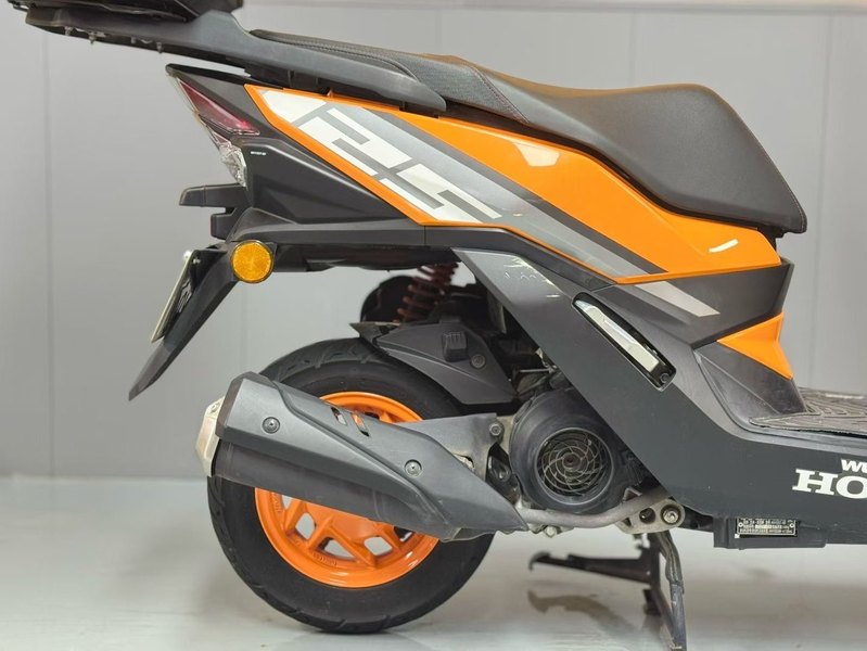 二手五羊本田NX125