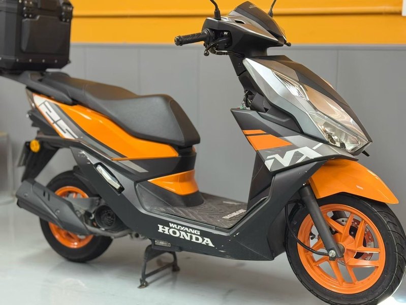 二手五羊本田NX125