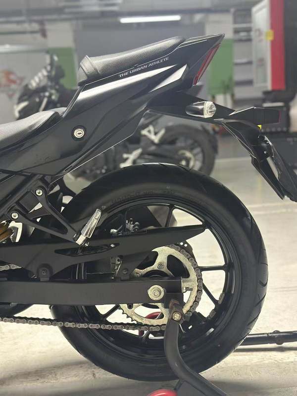 二手豪爵铃木GSX250R