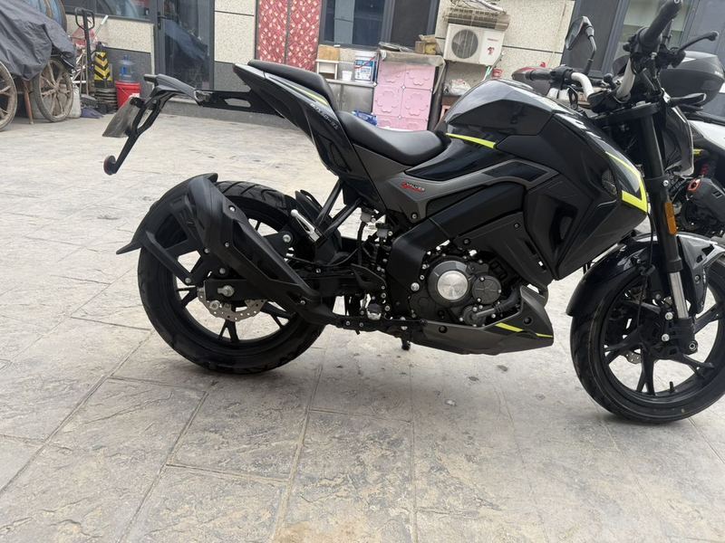 二手贝纳利小迅龙 BN150S