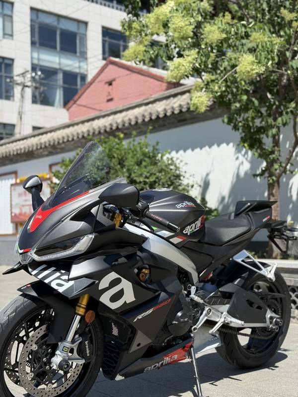 二手阿普利亚RS 660 