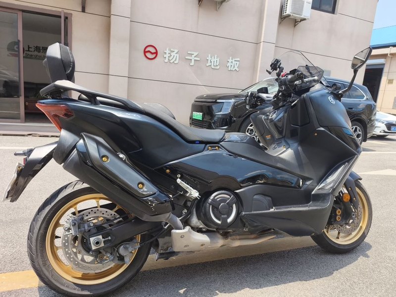 二手雅马哈TMAX