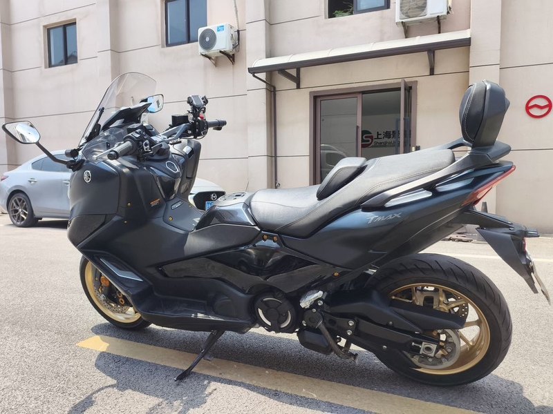 二手雅马哈TMAX