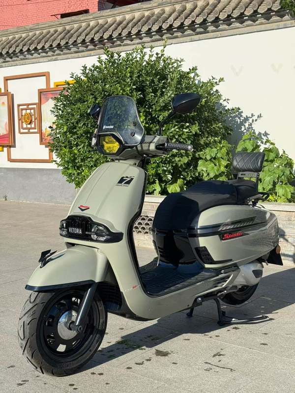 二手维多利亚Sixties 250Si