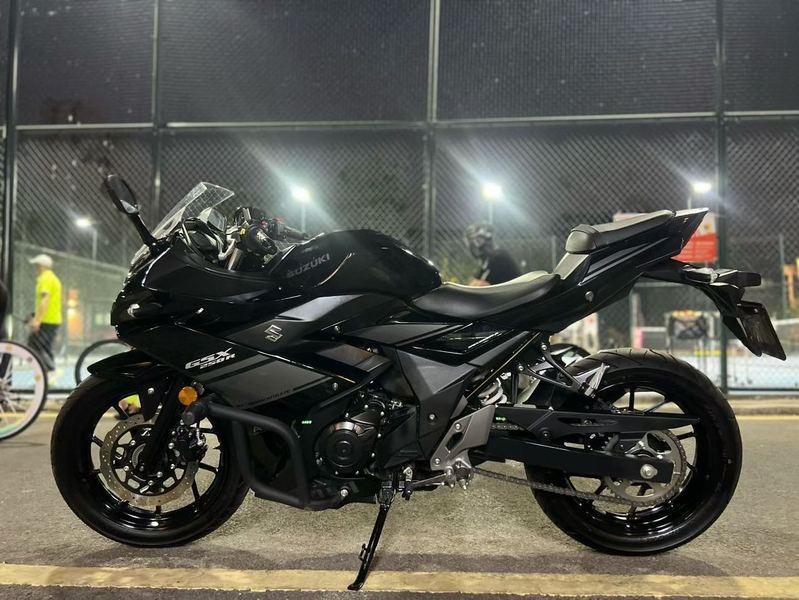 二手豪爵铃木GSX250R