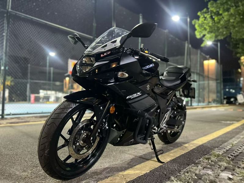 二手豪爵铃木GSX250R