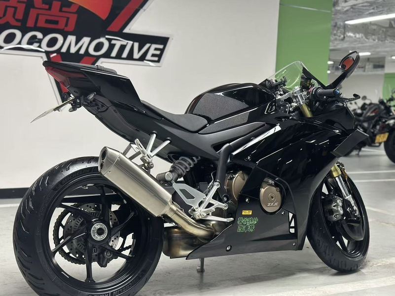 二手张雪机车500RR