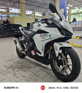 二手本田CBR400R
