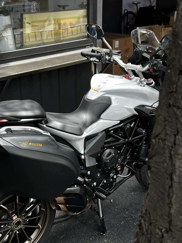 二手奥古斯塔Turismo Veloce 800