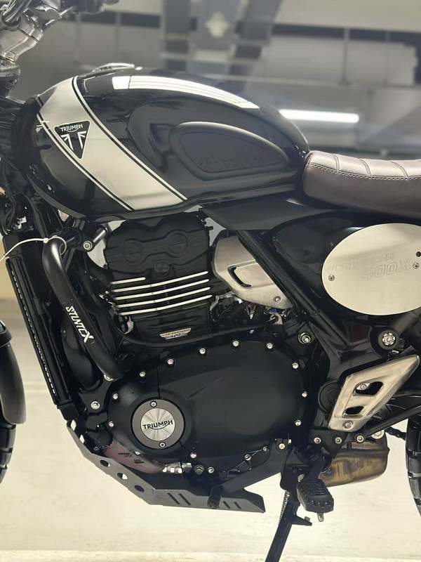 二手凯旋Scrambler 400 X