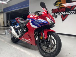 二手本田CBR400R