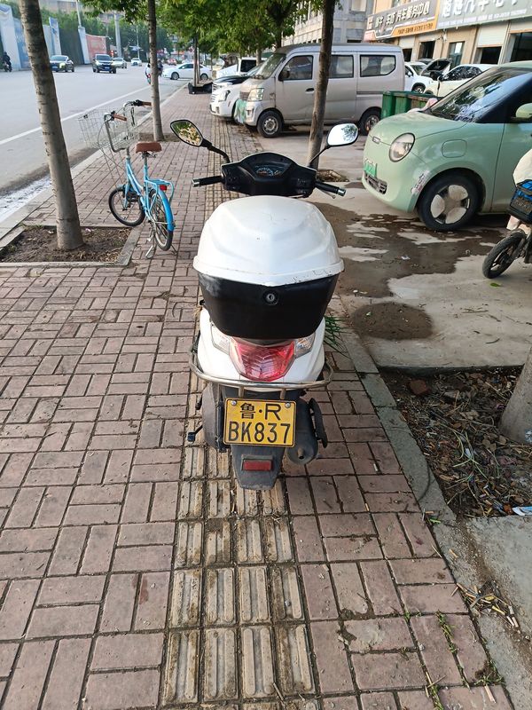 二手豪爵VF100