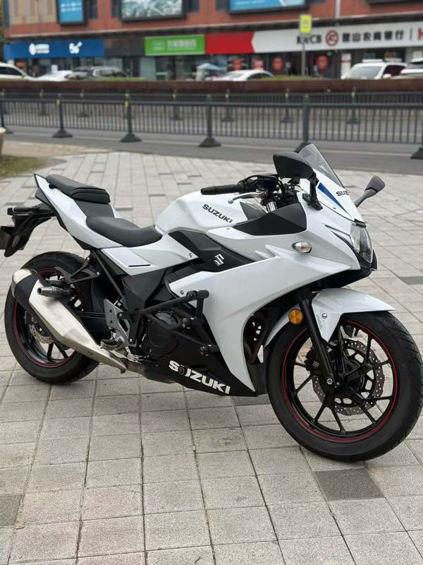 二手豪爵铃木GSX250R