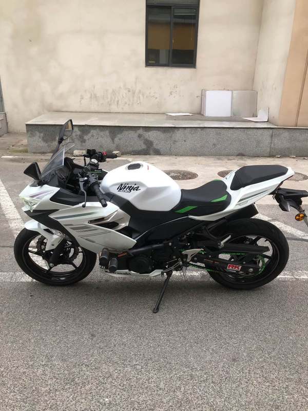 二手川崎Ninja 400