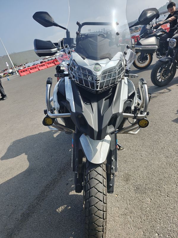 二手贝纳利金鹏 TRK502