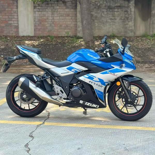 二手豪爵铃木GSX250R
