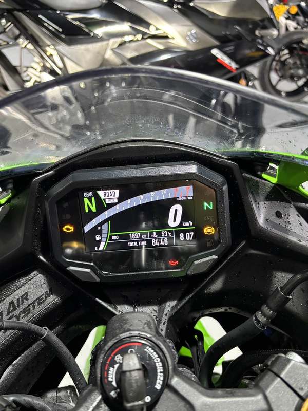 二手川崎ZX-4R