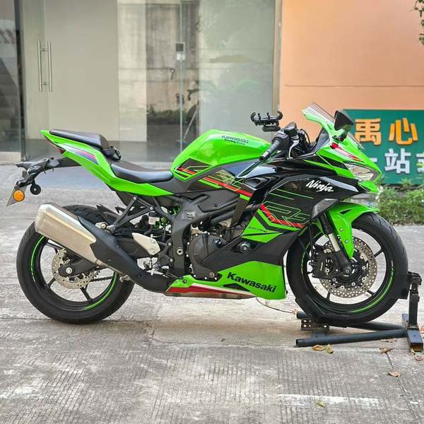 二手川崎ZX-4R