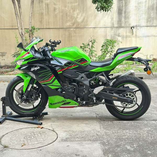 二手川崎ZX-4R