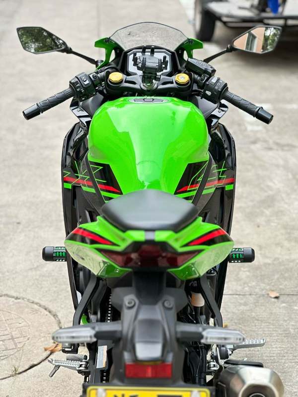 二手川崎ZX-4R