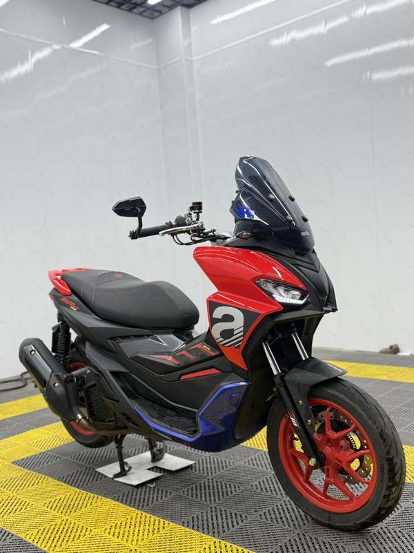 二手阿普利亚SR GT 200