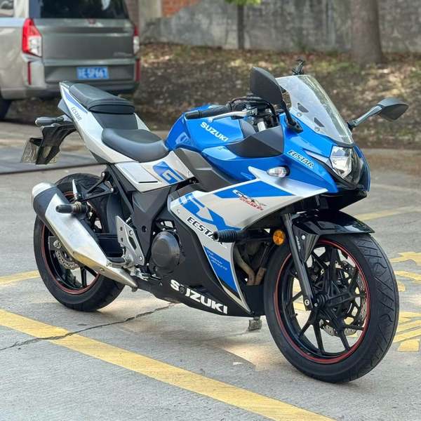 二手豪爵铃木GSX250R