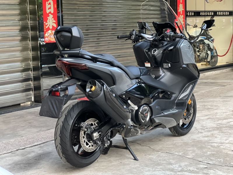 二手雅马哈TMAX