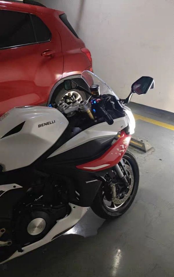 二手贝纳利龙卷风 Tornado 552R