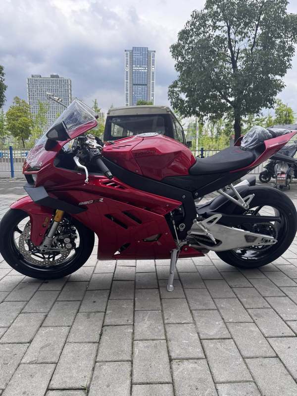 二手张雪机车820RR