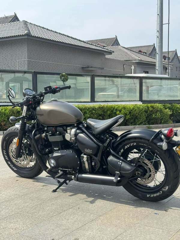 二手凯旋Bonneville Bobber