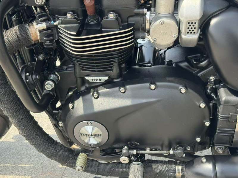 二手凯旋Bonneville Bobber