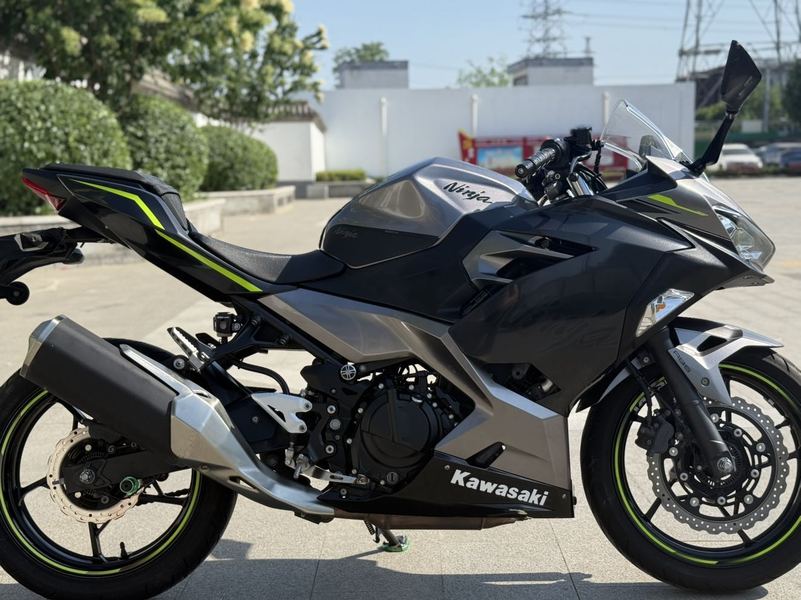 二手川崎Ninja 400