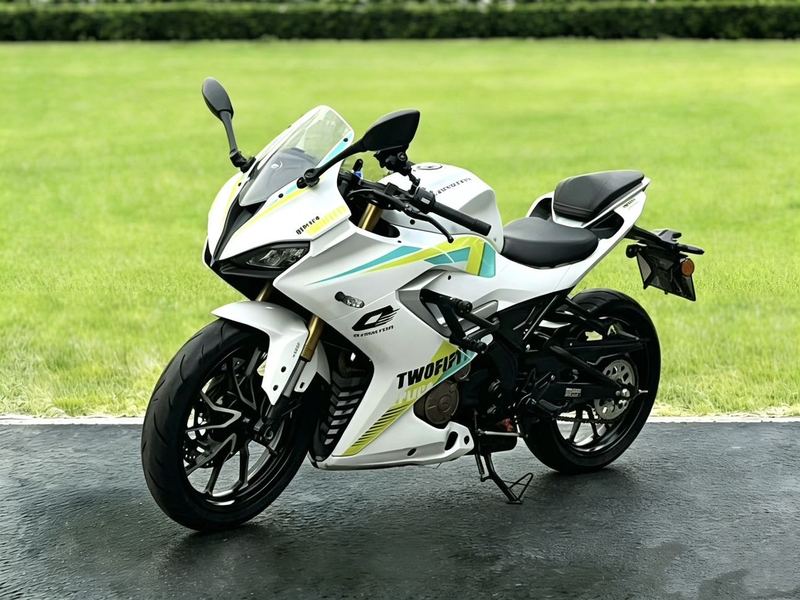 二手QJMOTOR赛250