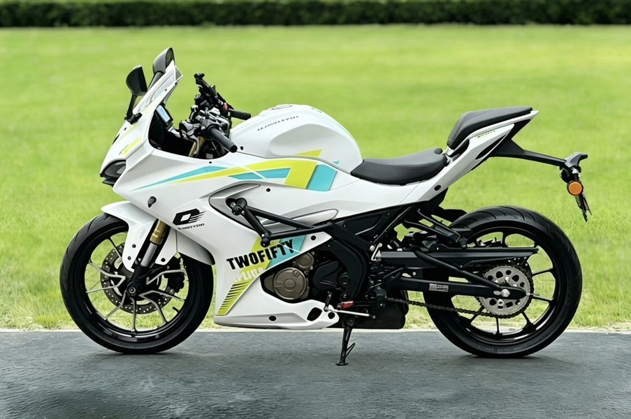 二手QJMOTOR赛250