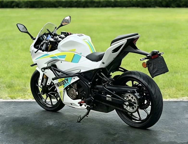 二手QJMOTOR赛250