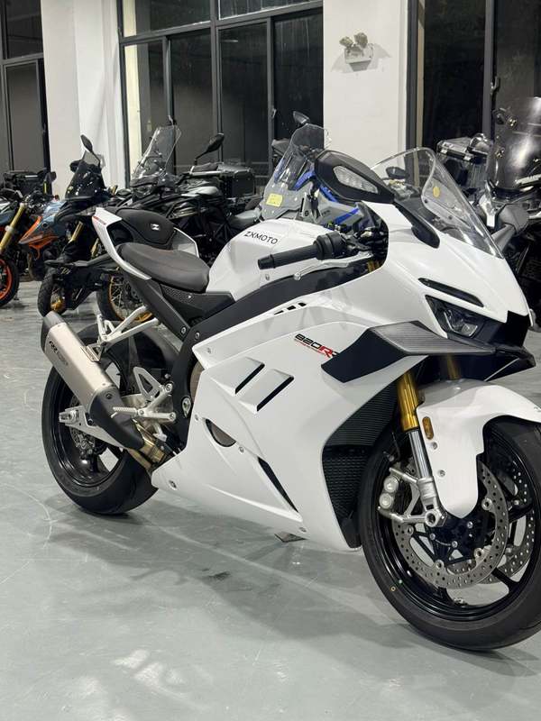 二手张雪机车820RR