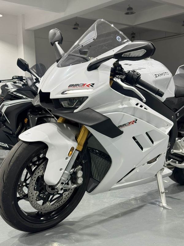 二手张雪机车820RR