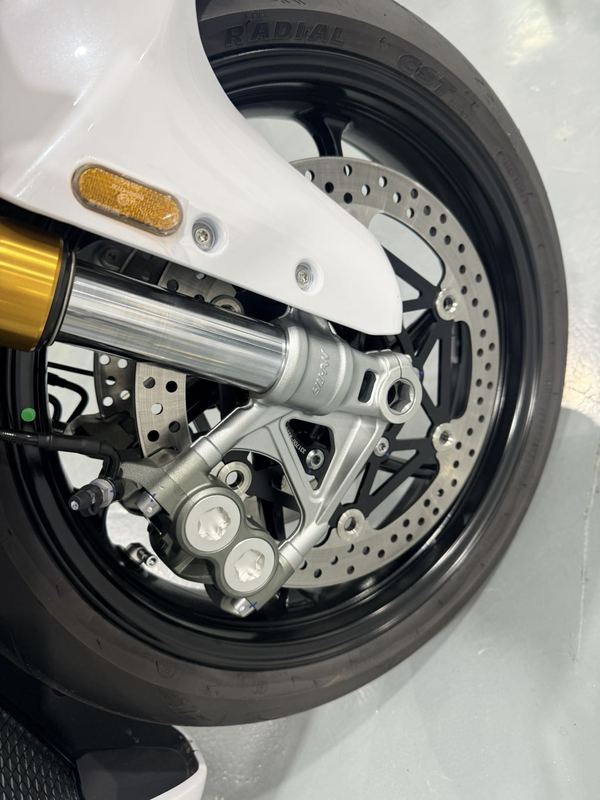 二手张雪机车820RR