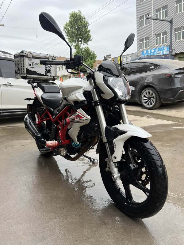 二手贝纳利红宝龙 TNT150i
