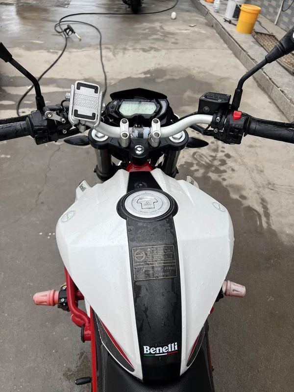 二手贝纳利红宝龙 TNT150i