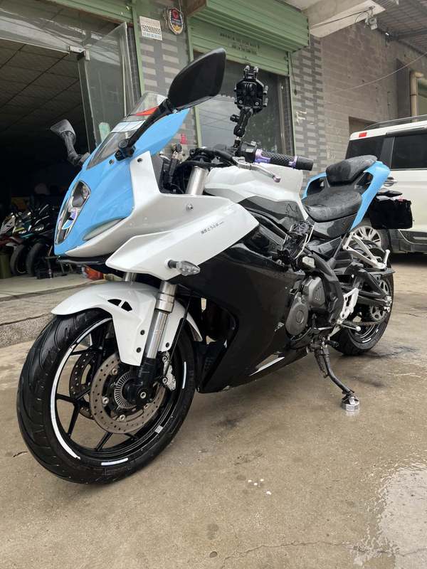 二手贝纳利龙卷风 Tornado 302R